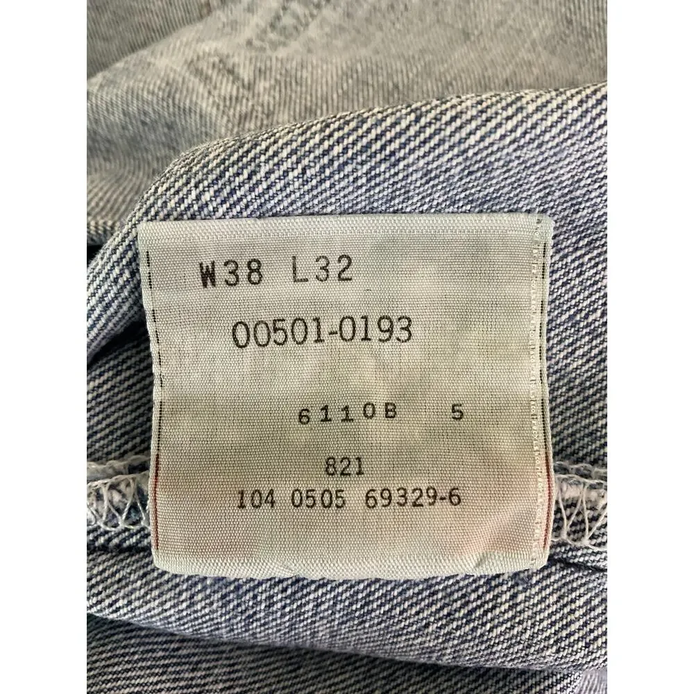 Vintage 2005 Levi's 501 Jeans Mens 38x32 Medium Stonewash Button Fly Y2K